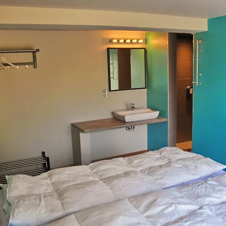 Arbre Dresse Tatil Evi